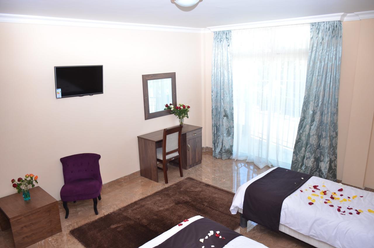 Melodie Hotel アジス・アベバ エクステリア 写真