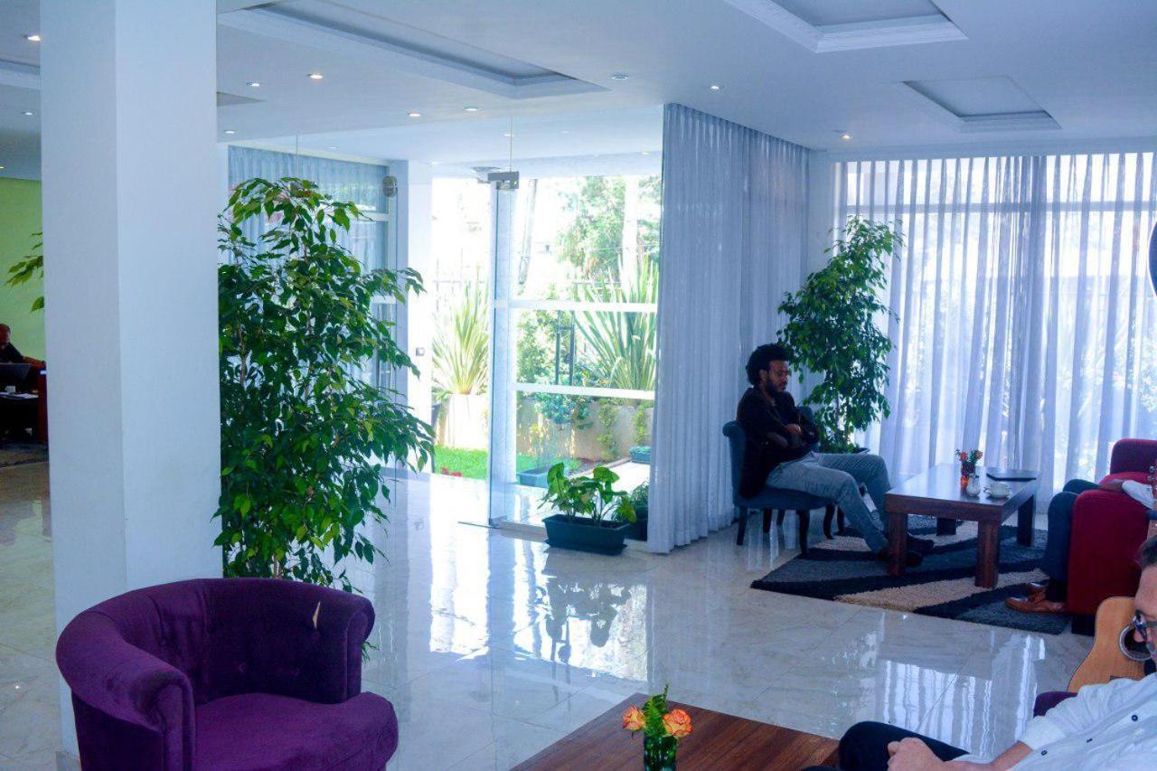 Melodie Hotel アジス・アベバ エクステリア 写真